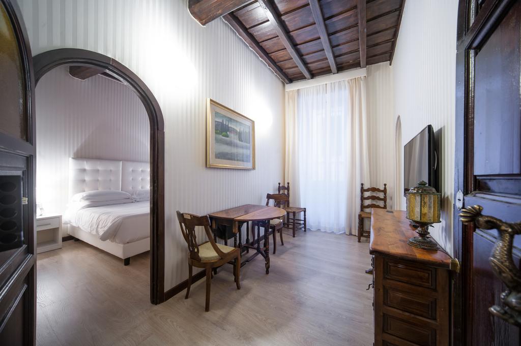 Hotel Trevi 41 Rom